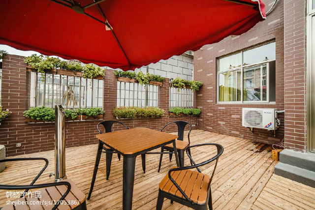 室外铺地砖好吗 室外铺地砖好吗